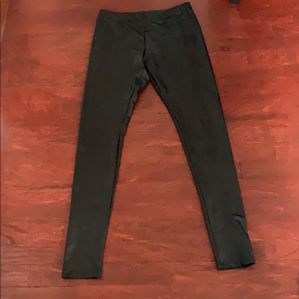 Black faux leather leggings